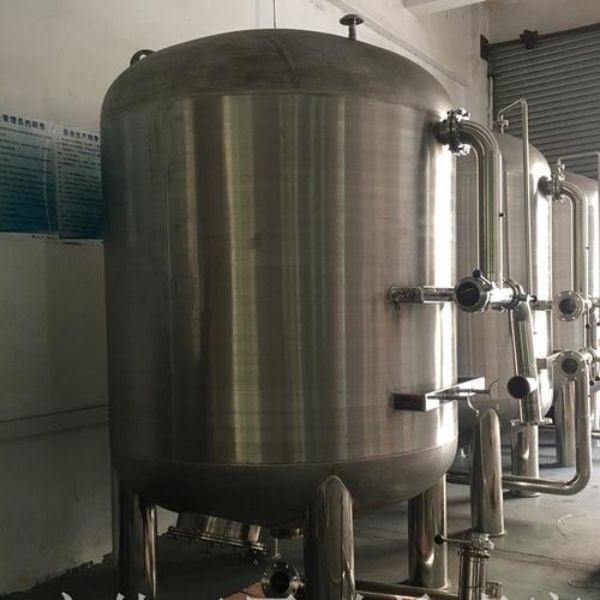 不銹鋼機(jī)械過(guò)濾器Φ700×2000x2.0規(guī)格5噸流量