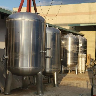 深圳龍華石巖Φ1700×2850x3.0不銹鋼機械過濾器選型
