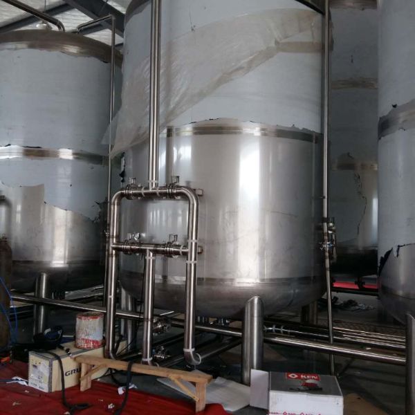 不銹鋼石英砂過濾器Φ400×1800x1.5規(guī)格流量2噸